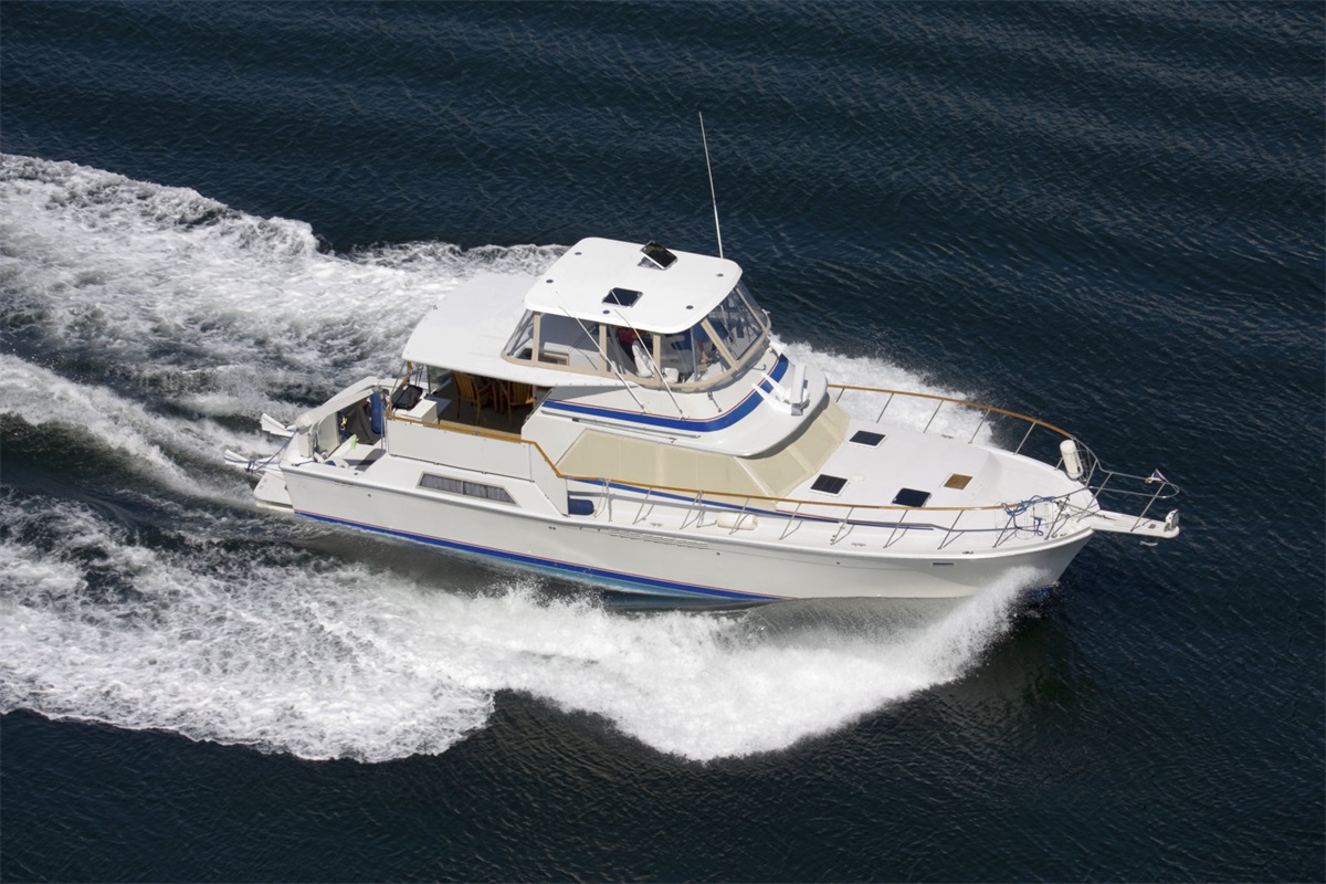 Характеристиките на различни видове лодки в сурова среда